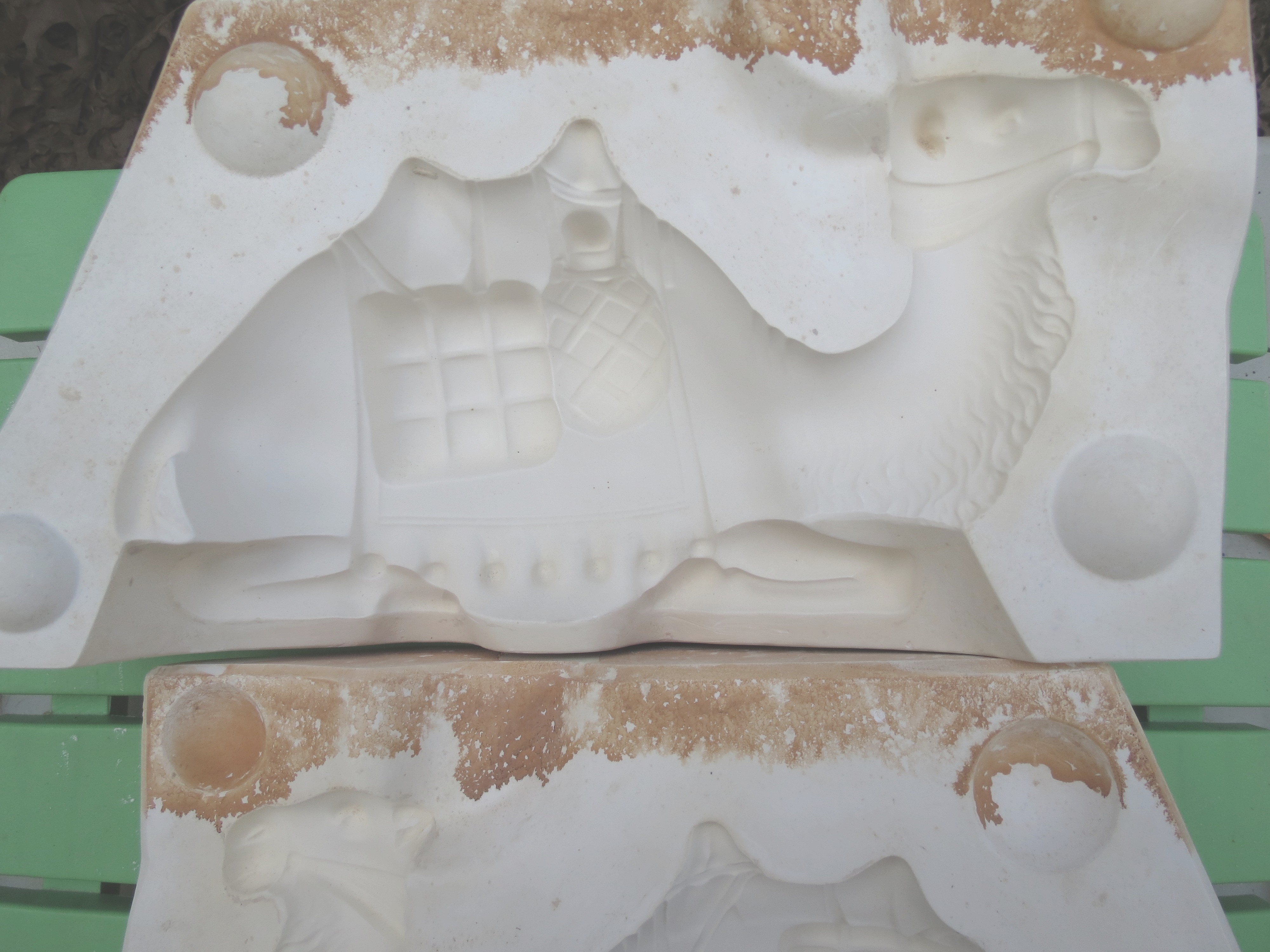 (image for) Holland Nativity Laying Camel H569